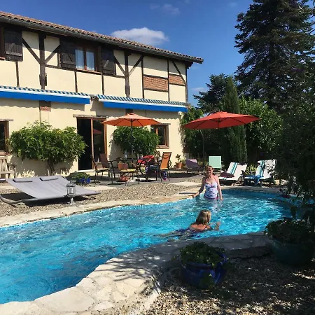 Holiday home Les Pignons